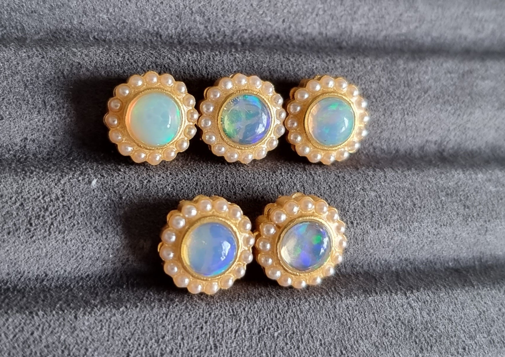 Opal Round in S925 Gold - Bleus Vault.C