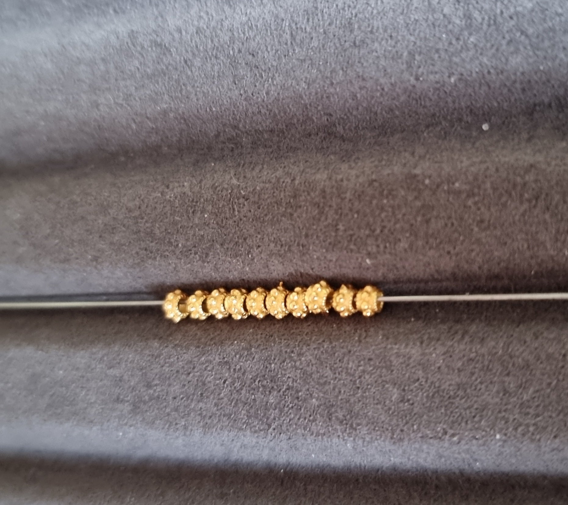 Eight Dotes Round Spacer in S925 Gold (Pkt of 10) - Bleus Vault.C