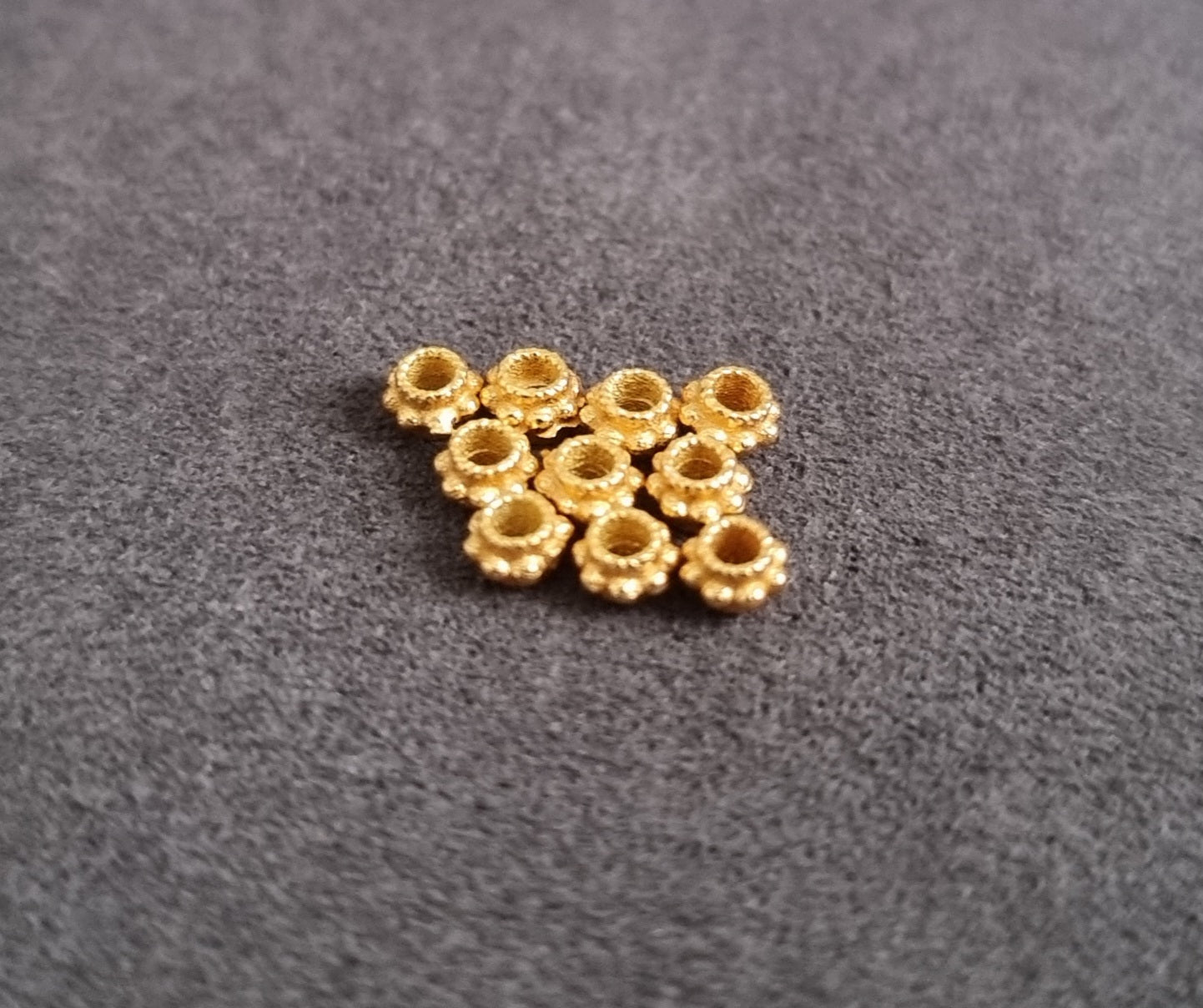 Eight Dotes Round Spacer in S925 Gold (Pkt of 10) - Bleus Vault.C