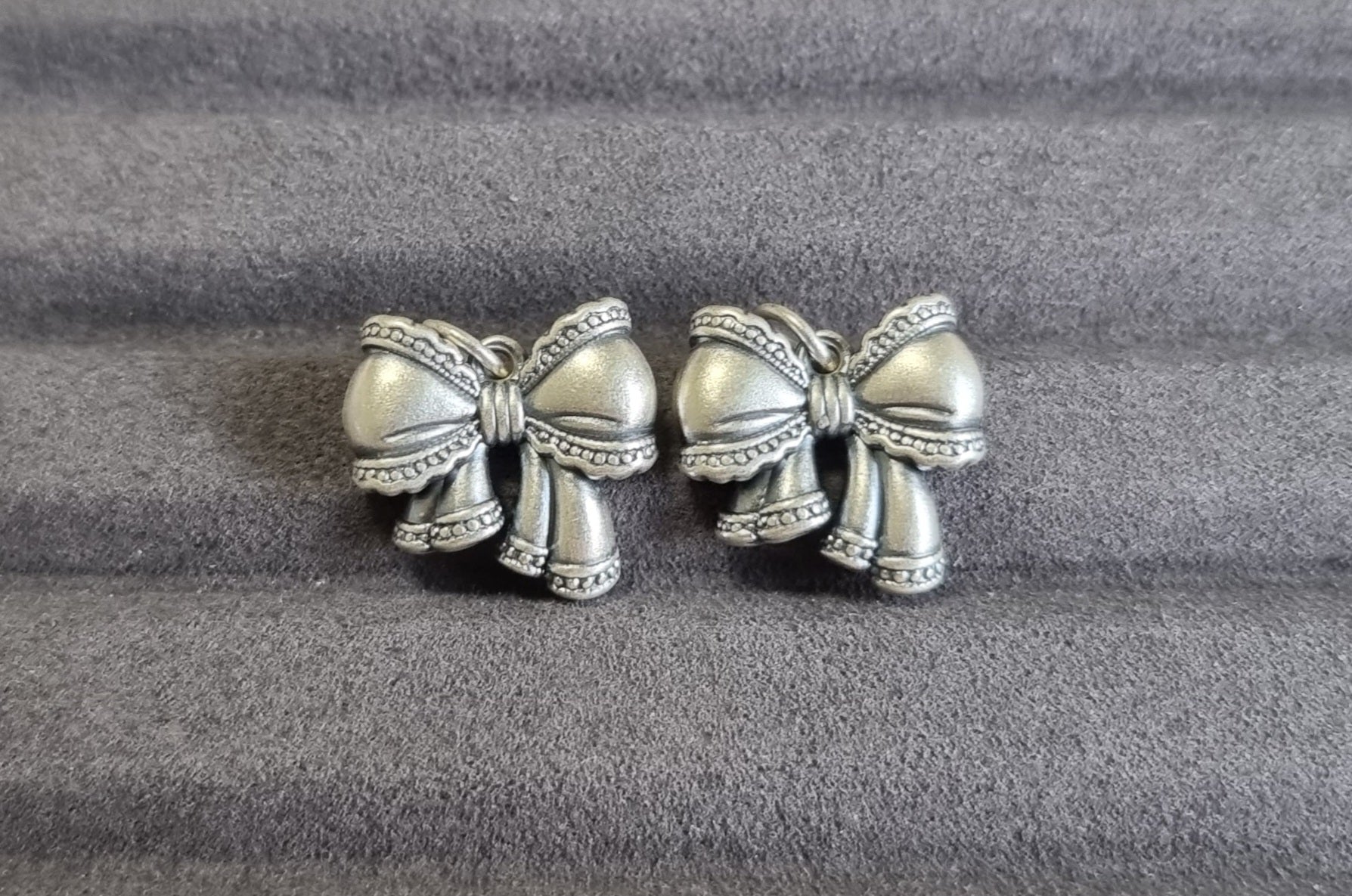 Ribbon Bow with loops in S999 Silver - Bleus Vault.C