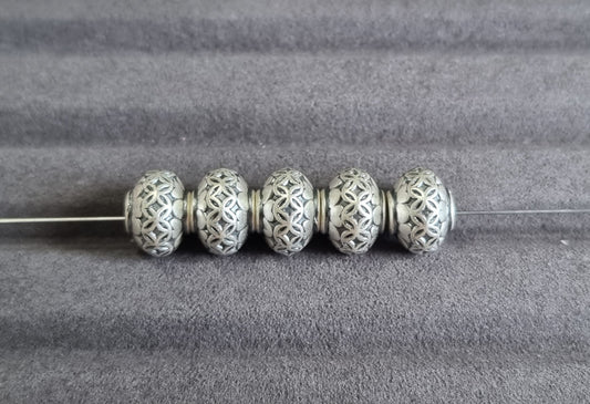 Hearts Flower Rondelle in S999 Silver - Bleus Vault.C