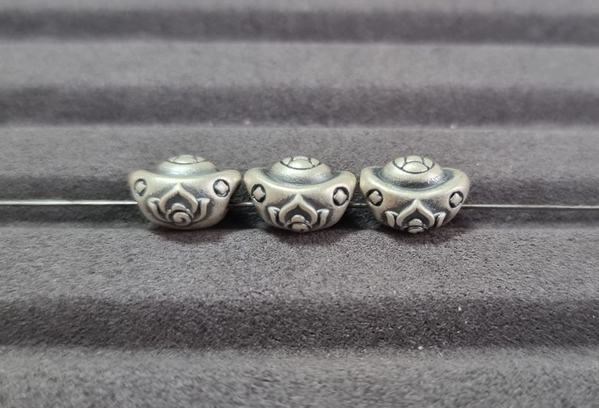 Ingot Lotus in S999 Silver - Bleus Vault.C