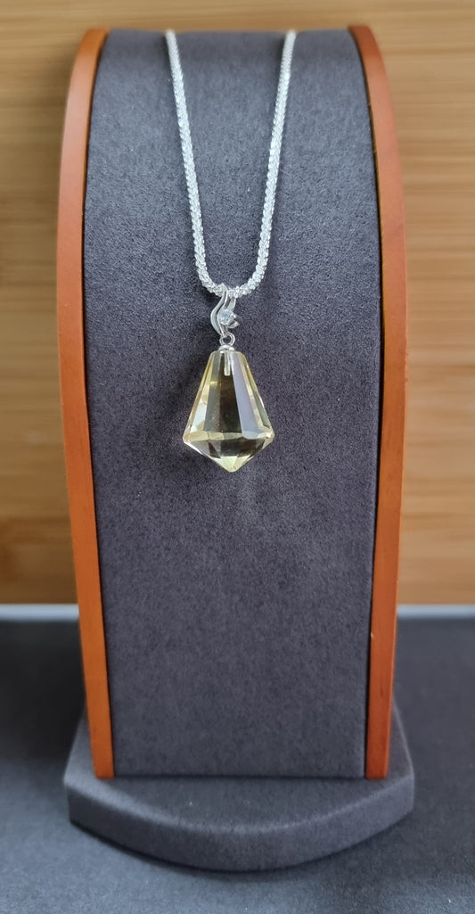 Citrine Faceted Cut Pendant's bail in S925 - Bleus Vault.C