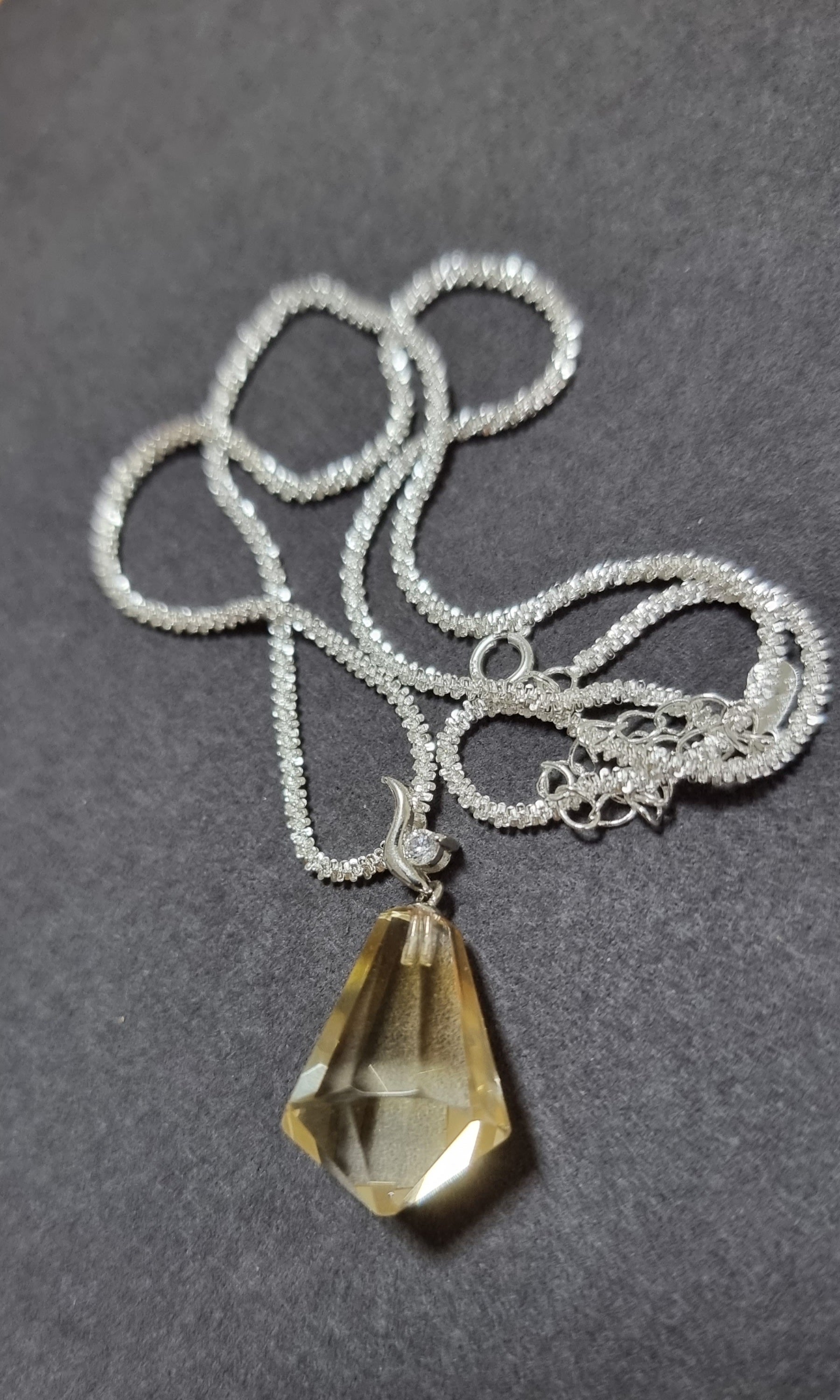 Citrine Faceted Cut Pendant's bail in S925 - Bleus Vault.C