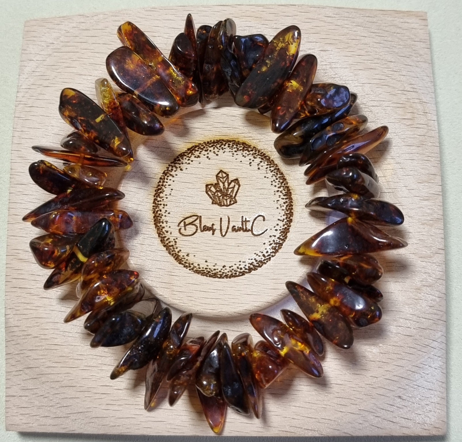 Flower Amber Free Form 花珀 - Bleus Vault.C