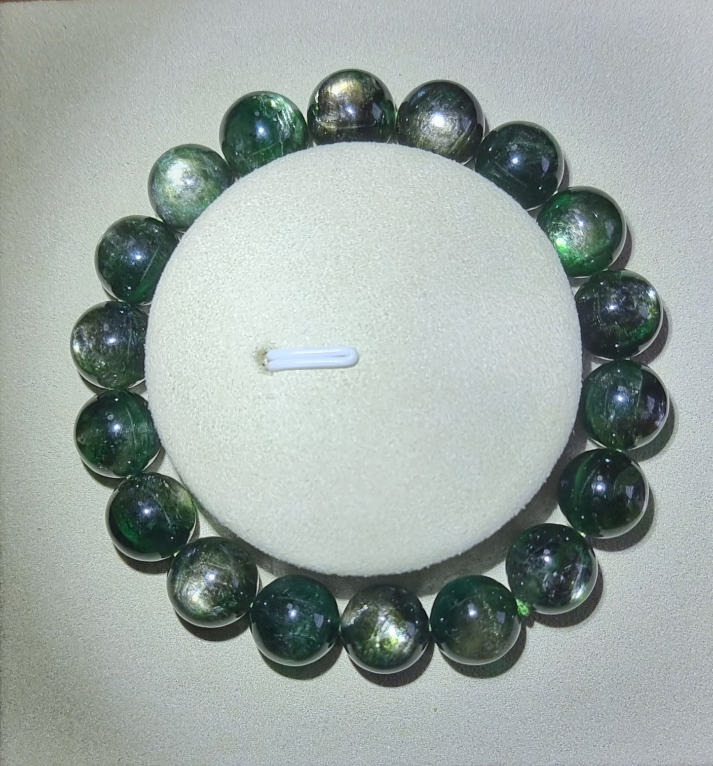 Devil Green Lepidolite (Top Premium Grade) 11.2mm 祖母绿 - Bleus Vault.C