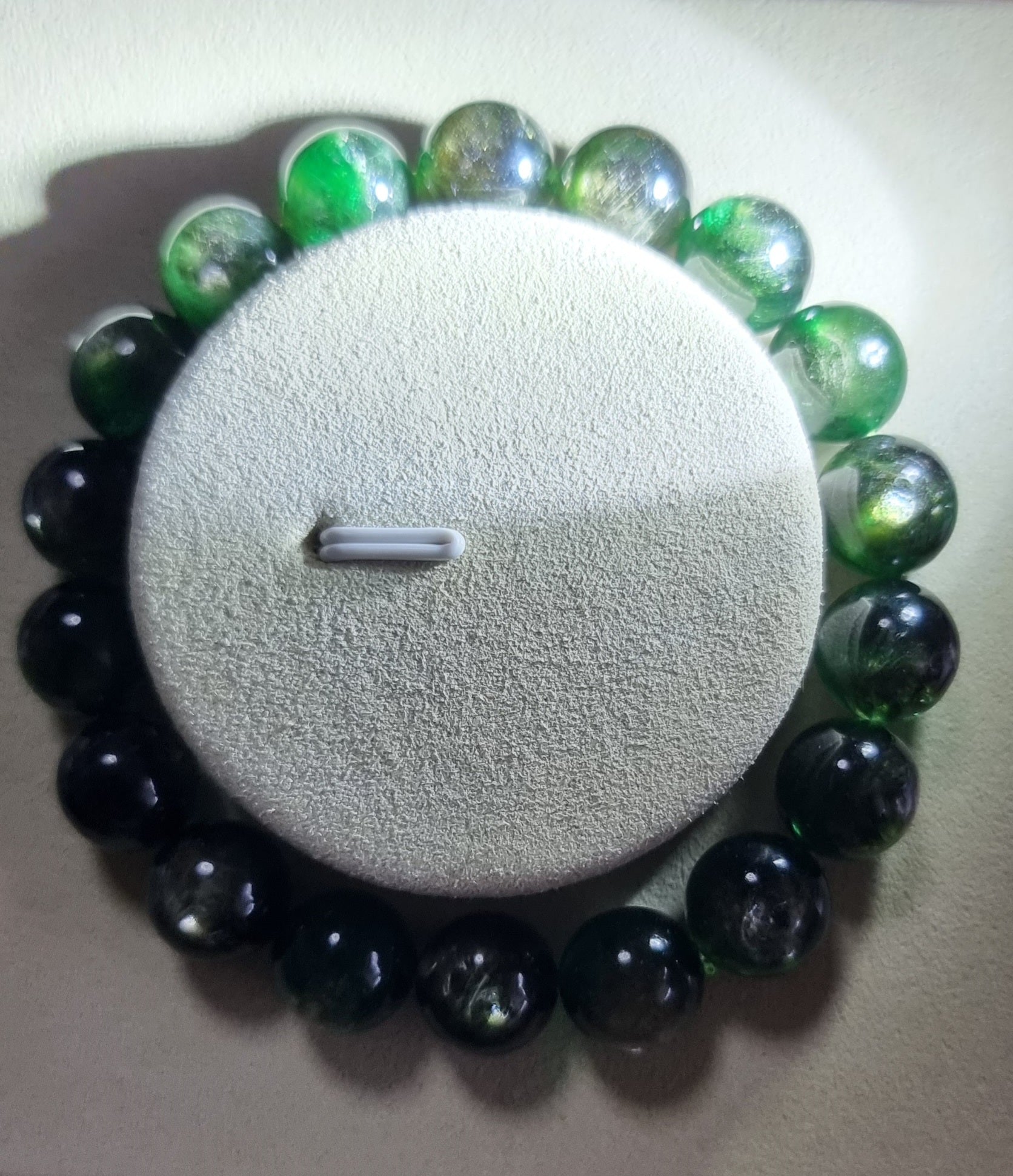 Devil Green Lepidolite (Top Premium Grade) 11.2mm 祖母绿 - Bleus Vault.C