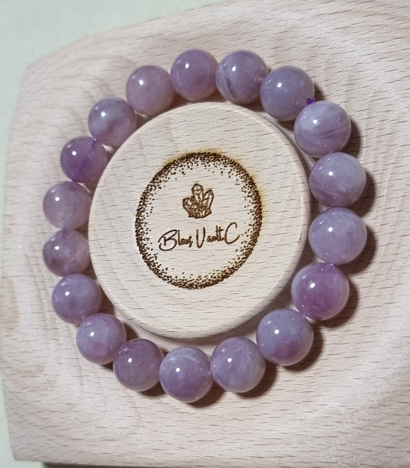 Rose Quartz Purplish 11mm 马粉晶 - Bleus Vault.C