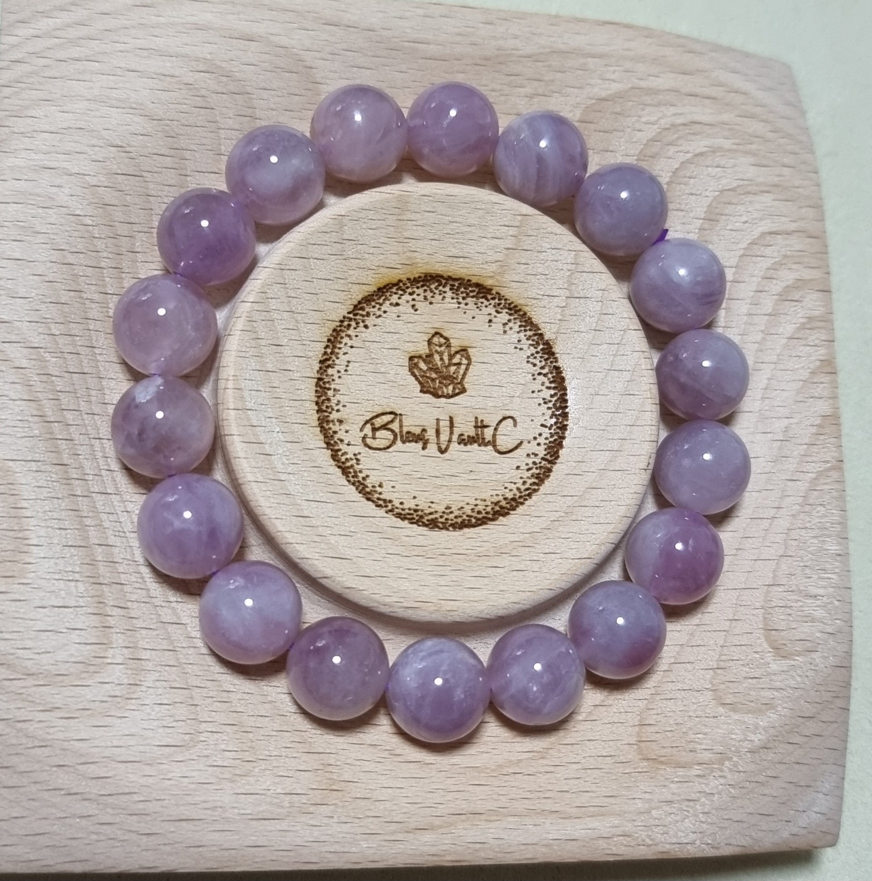 Rose Quartz Purplish 11mm 马粉晶 - Bleus Vault.C