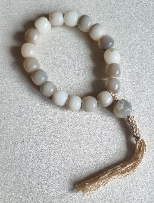 Mala Bodhi Seed with Braided Tussle 12mm 菩提 - Bleus Vault.C