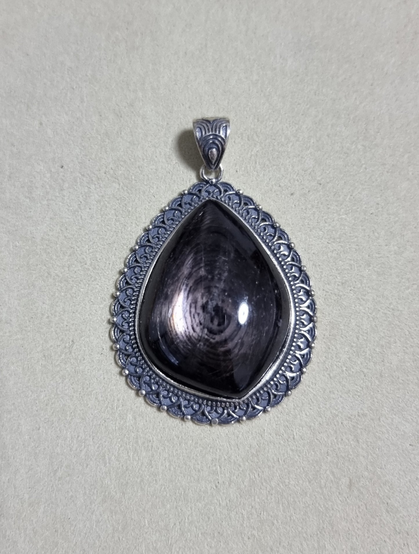 Hypersthene Eye in S925 Tibetan Vintage Silver with Certification (Top Premium Grade) 金运石