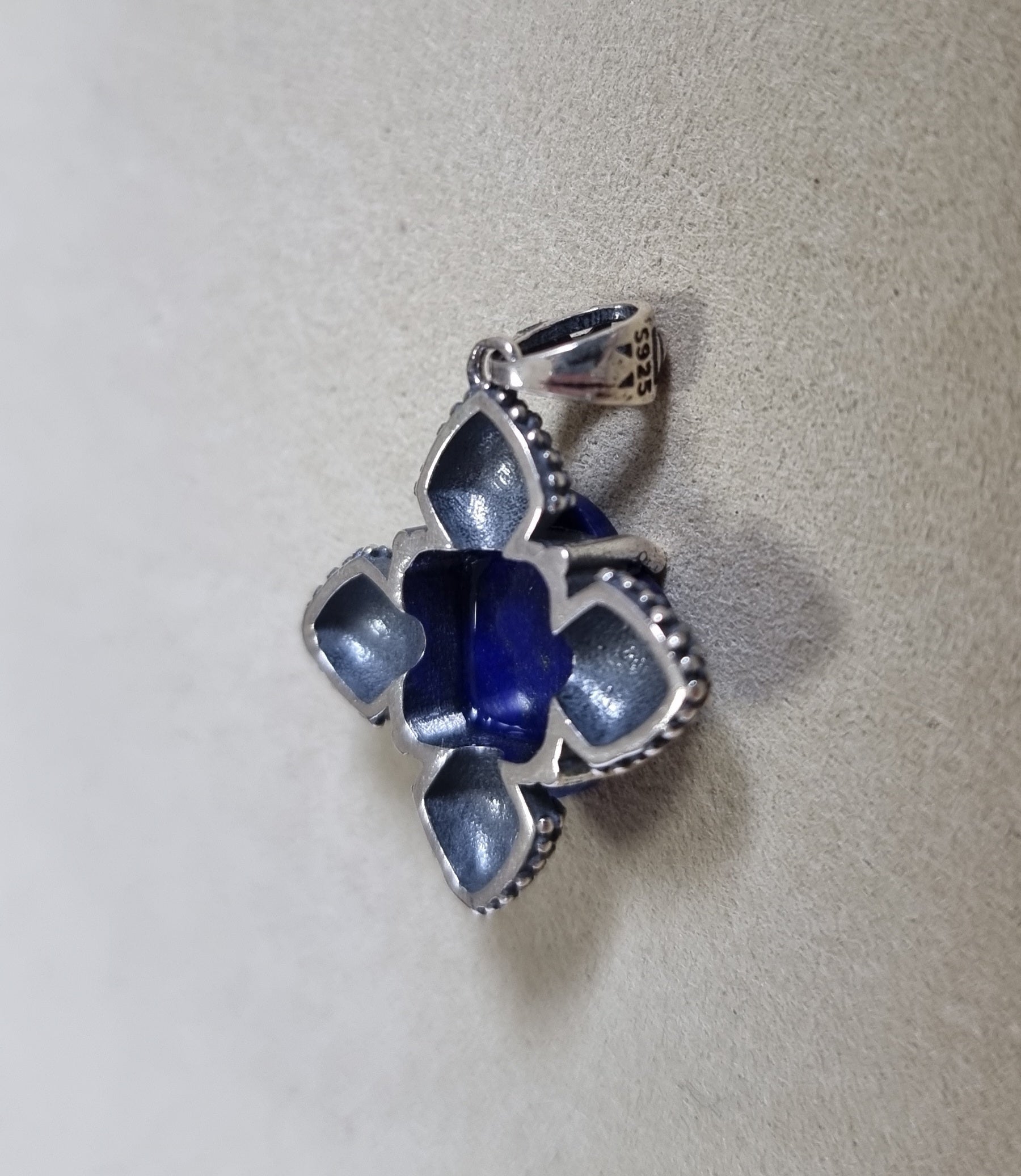 Lapis Lazuli Clover in Tibetan Vintage S925 Silver 青金石 - Bleus Vault.C