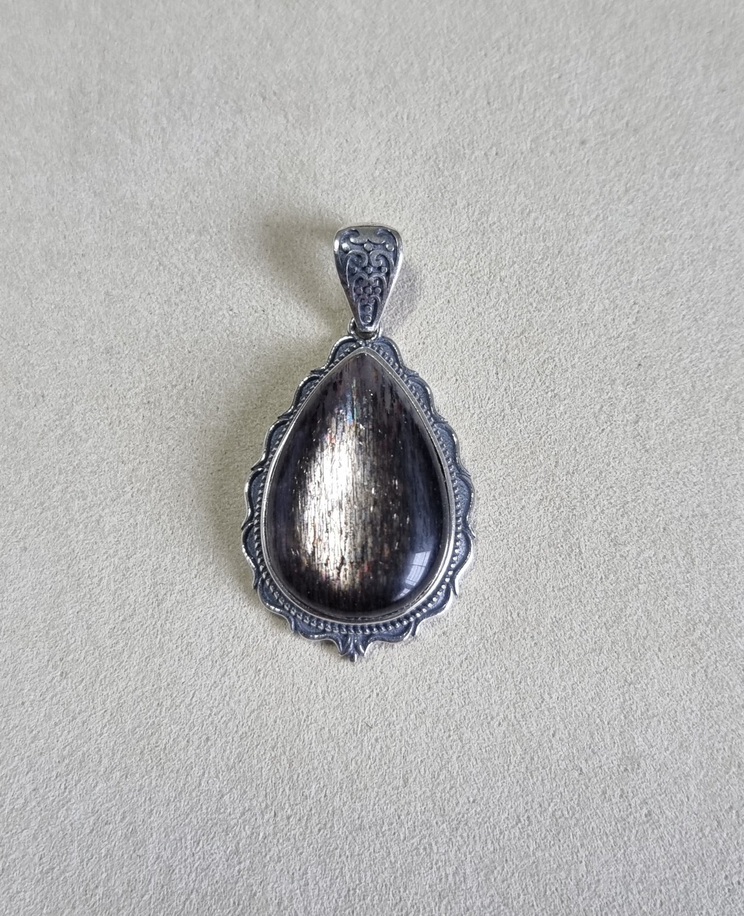 Black Sunstone Full Inclusion on Vintage S925 Silver (Premium Grade) 黑骨幹 - Bleus Vault.C