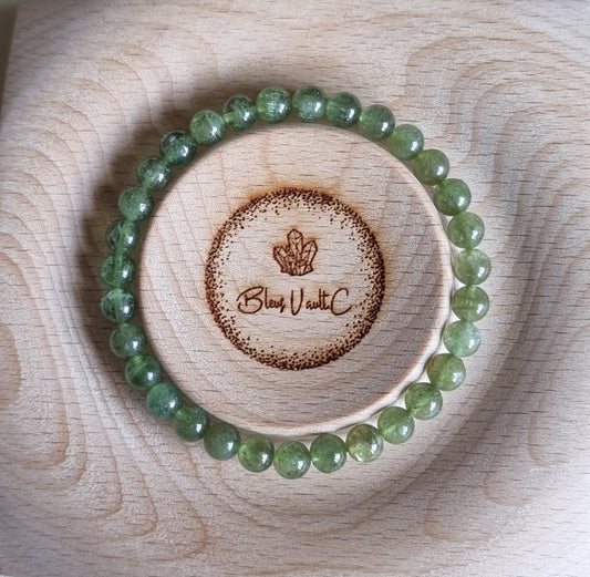 Green Apatite 6mm 绿磷灰石 - Bleus Vault.C