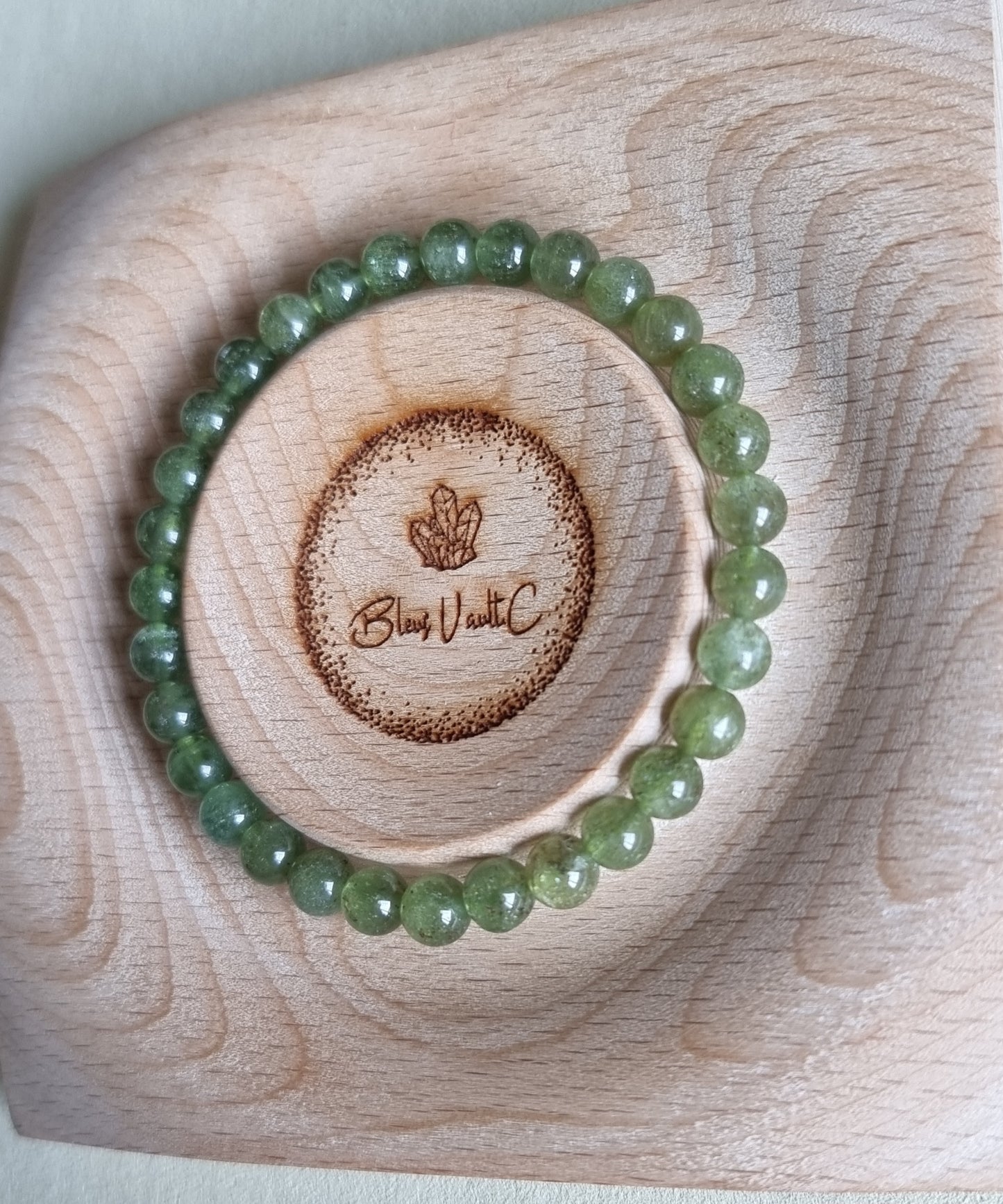 Green Apatite 6mm 绿磷灰石 - Bleus Vault.C
