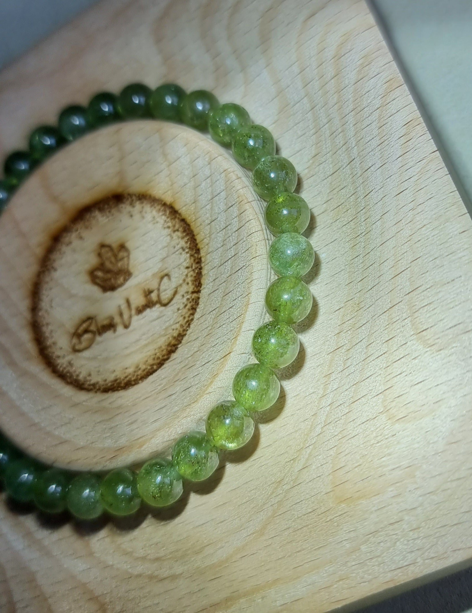 Green Apatite 6mm 绿磷灰石 - Bleus Vault.C
