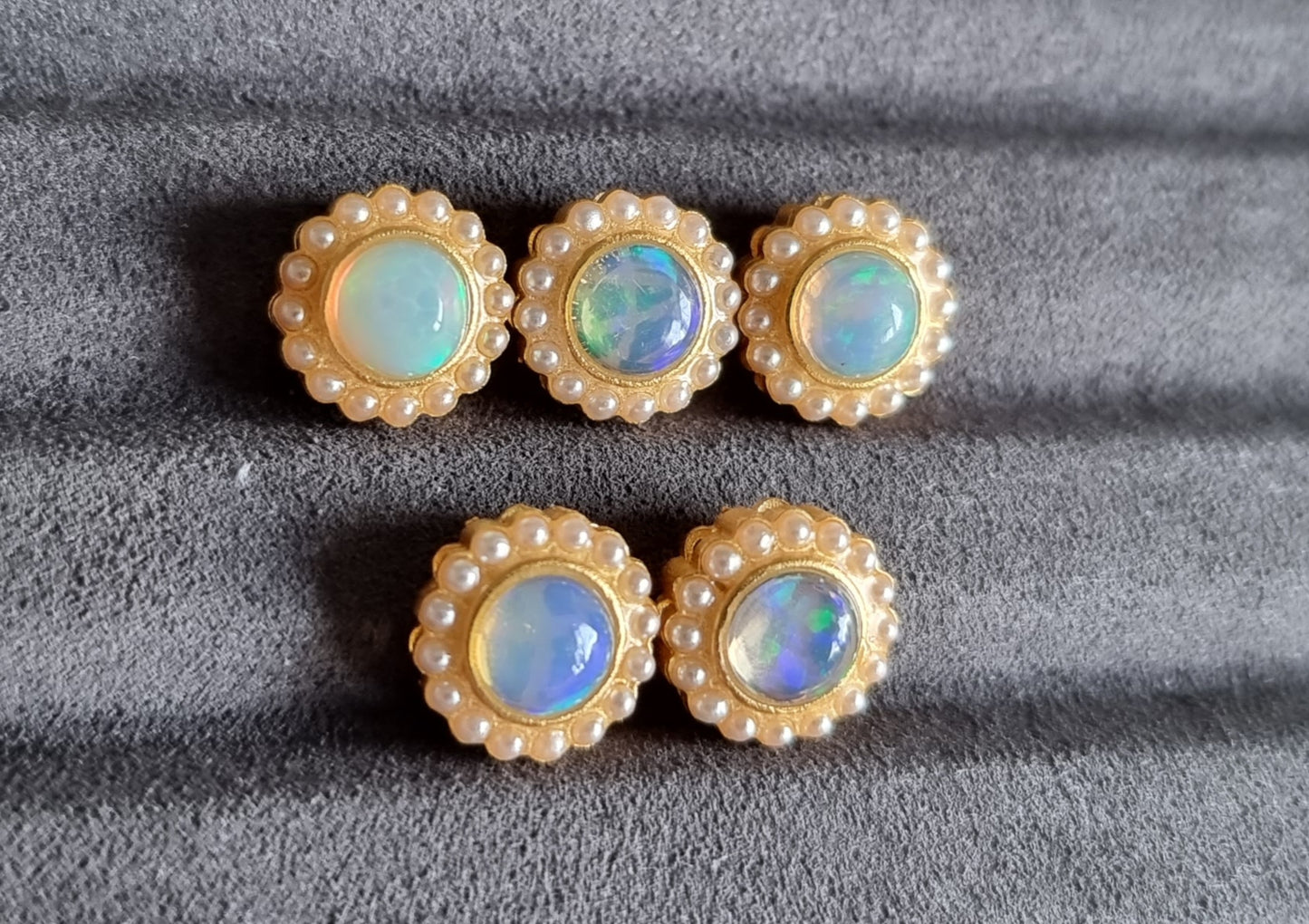 Opal Round in S925 Gold - Bleus Vault.C 