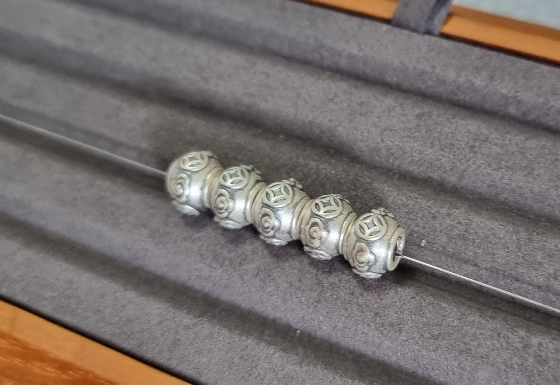 Vintage Coins and Clouds Rondelle in S999 Silver - Bleus Vault.C 