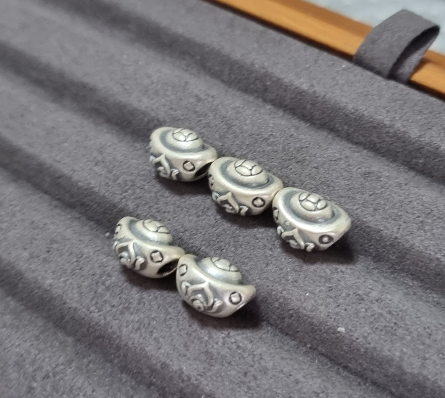 Ingot Lotus in S999 Silver - Bleus Vault.C 