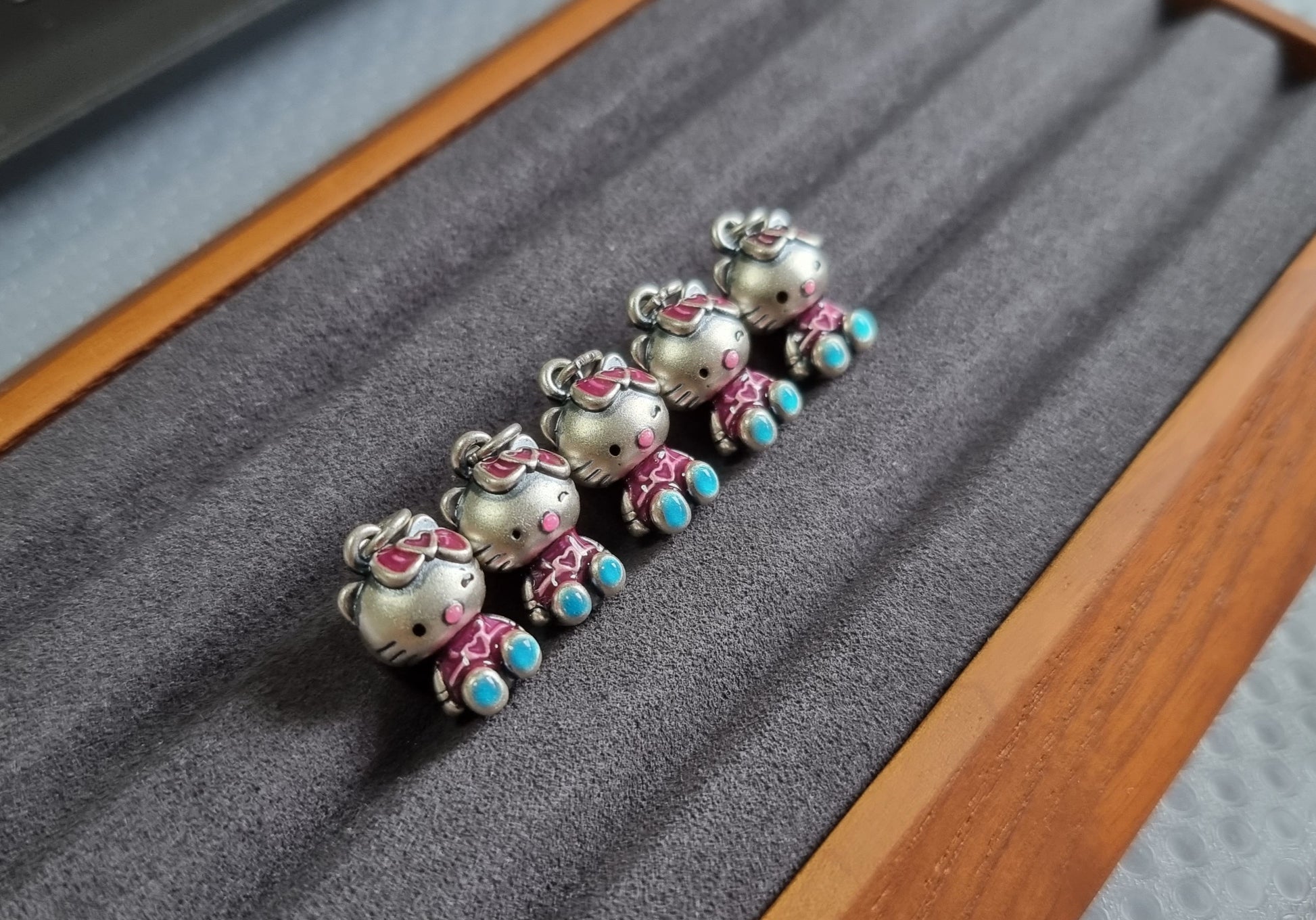 Hello Kitty with Loops S999 Silver - Bleus Vault.C 