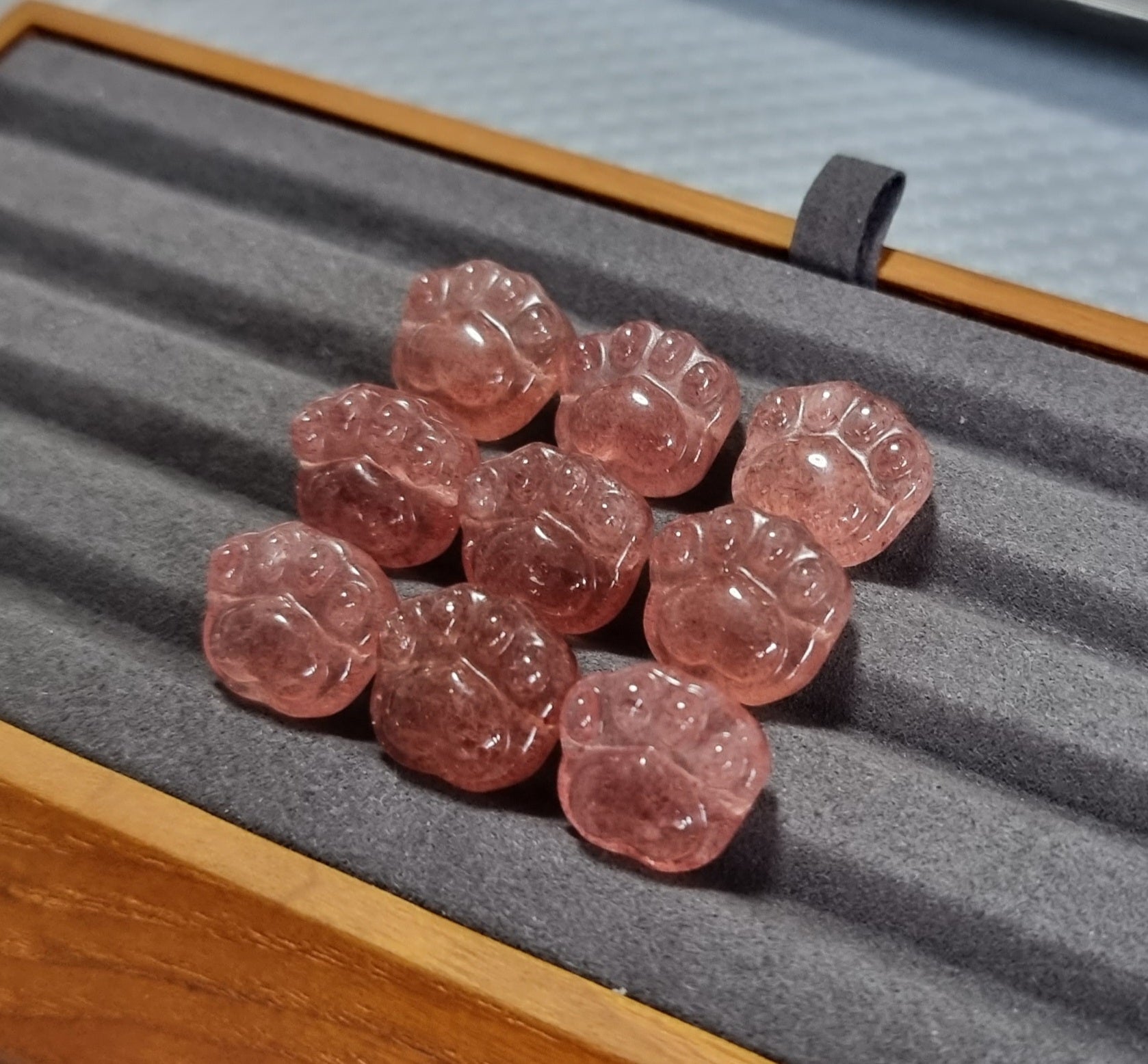 Strawberry Quartz Cat's Paw - Bleus Vault.C 