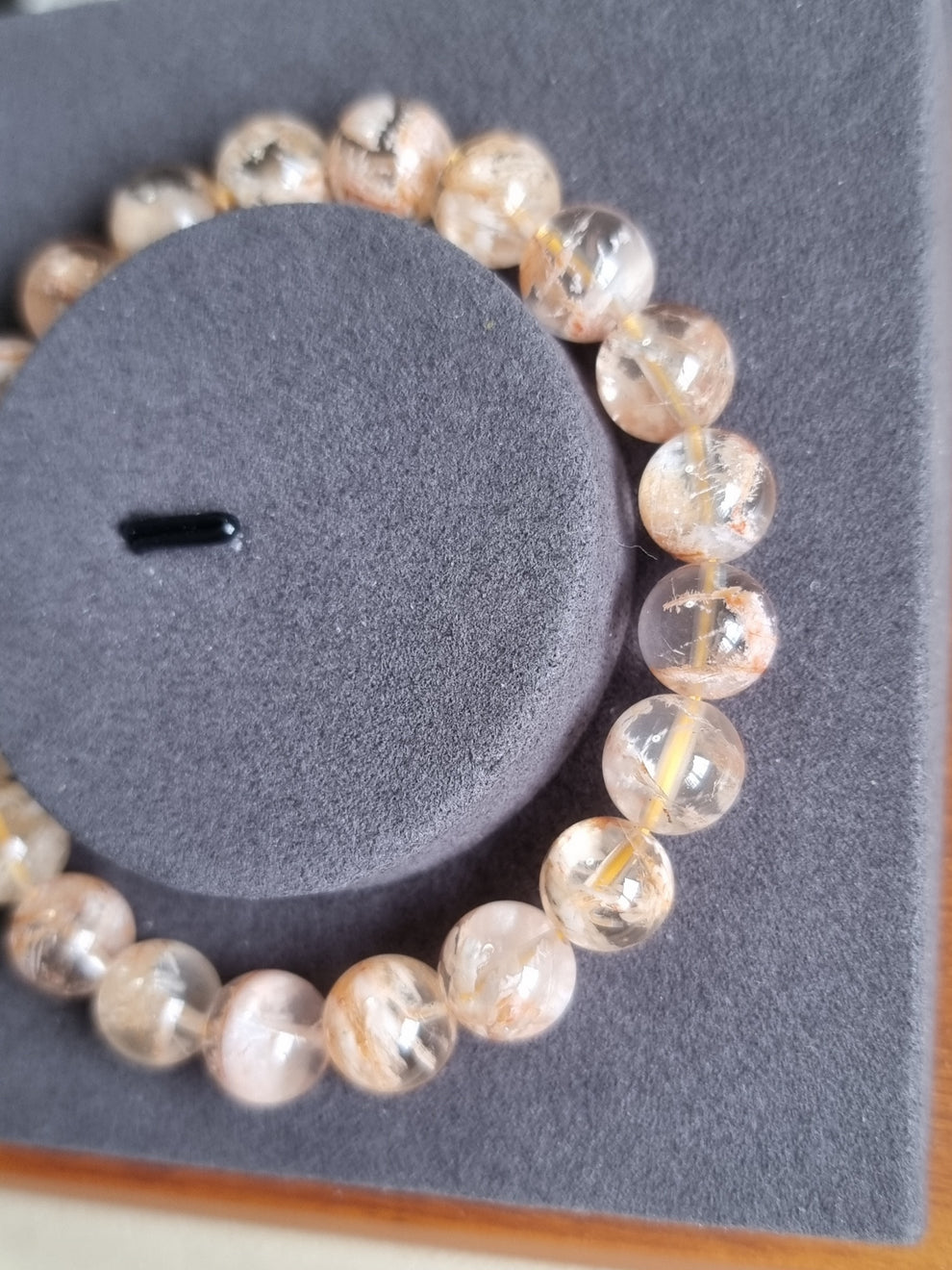 SnowFlake Phantom Quartz (High Grade) 10mm 雪花幽灵 – Bleus Vault.C