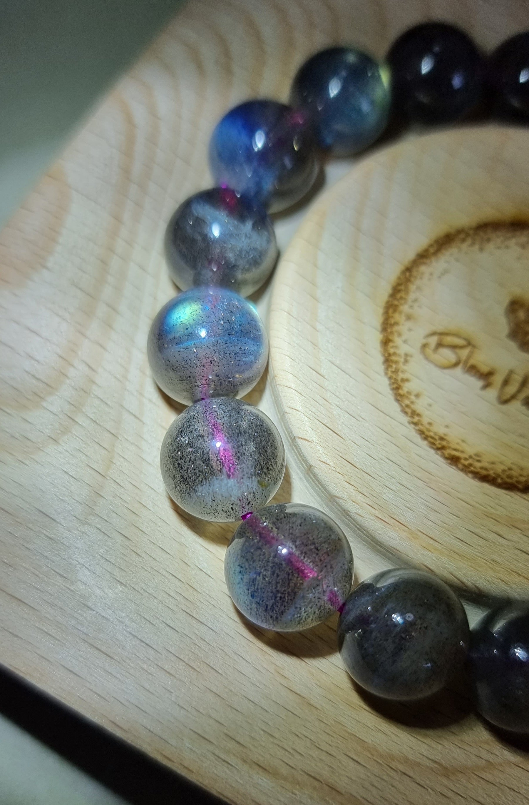 Labradorite Moonstone 11.2- 11.5mm Blue & Slight Rainbow Sheen with Certification (Premium Grade) 拉长石 - Bleus Vault.C 