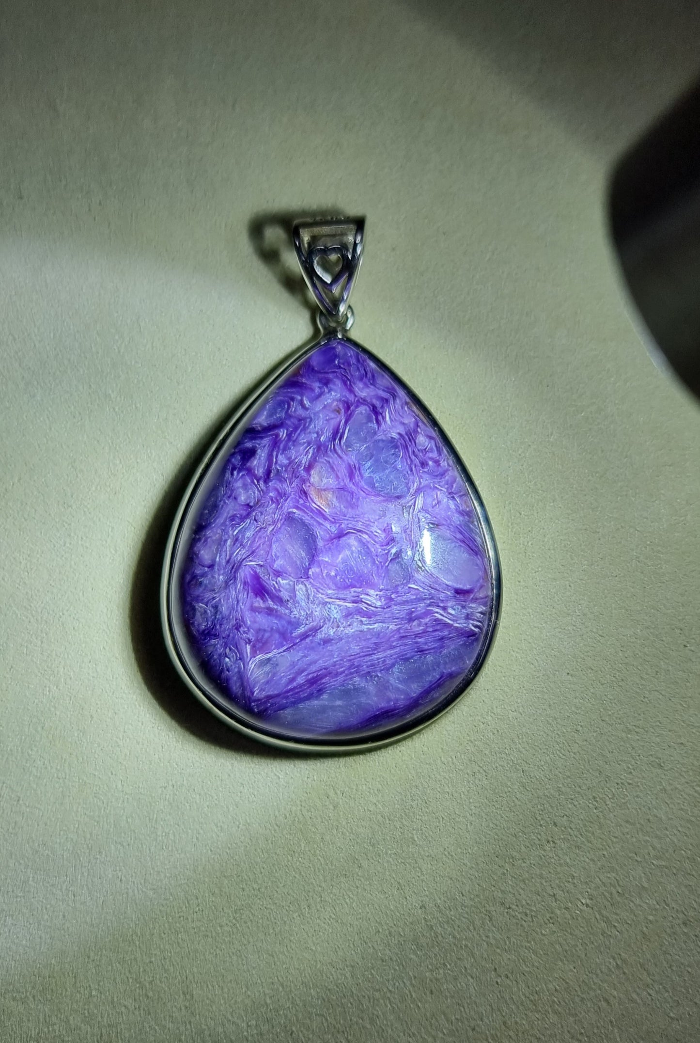 Charoite Teardrop in S925 Silver (Top Premium Grade) 紫龙晶