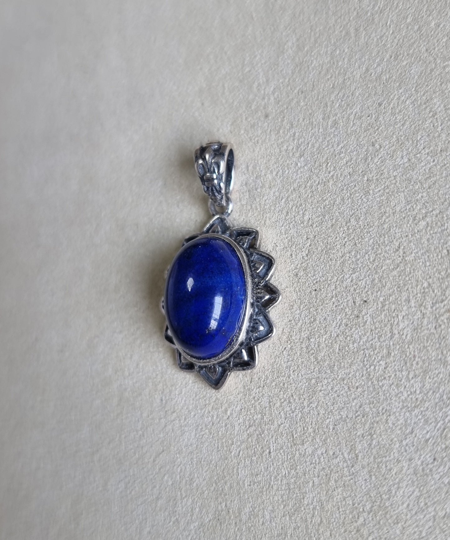 Lapis Lazuli Oval Lotus in Tibetan Vintage S925 Silver 青金石