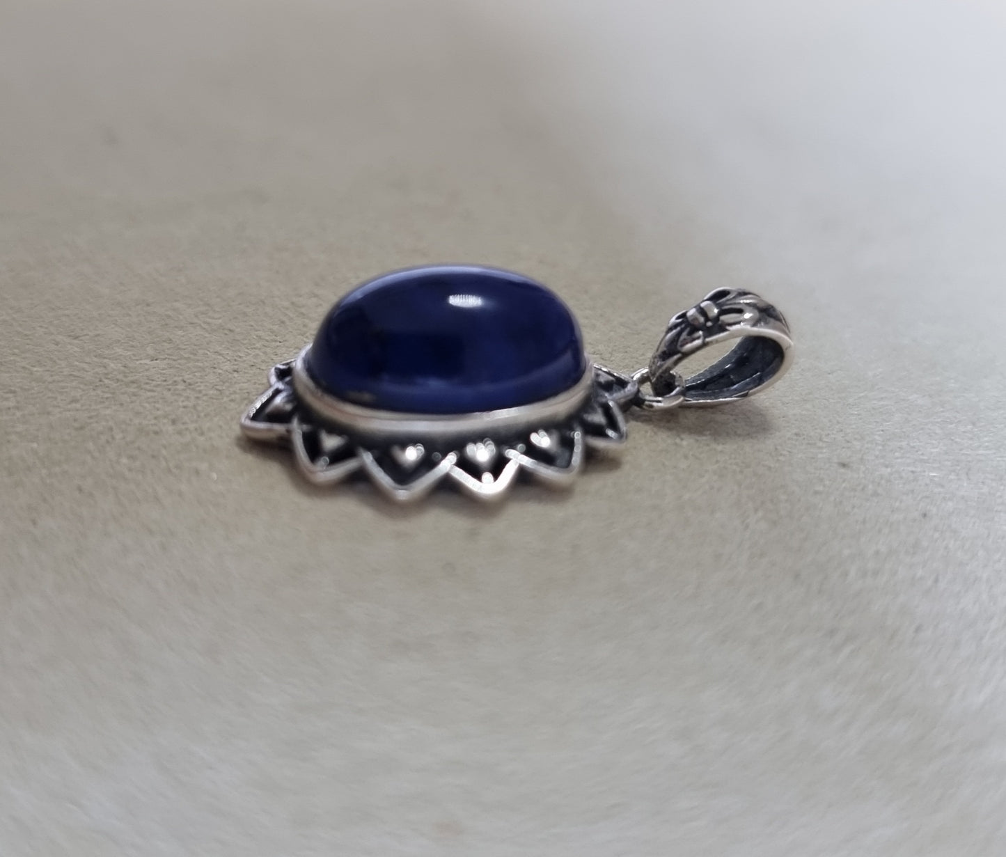 Lapis Lazuli Oval Lotus in Tibetan Vintage S925 Silver 青金石