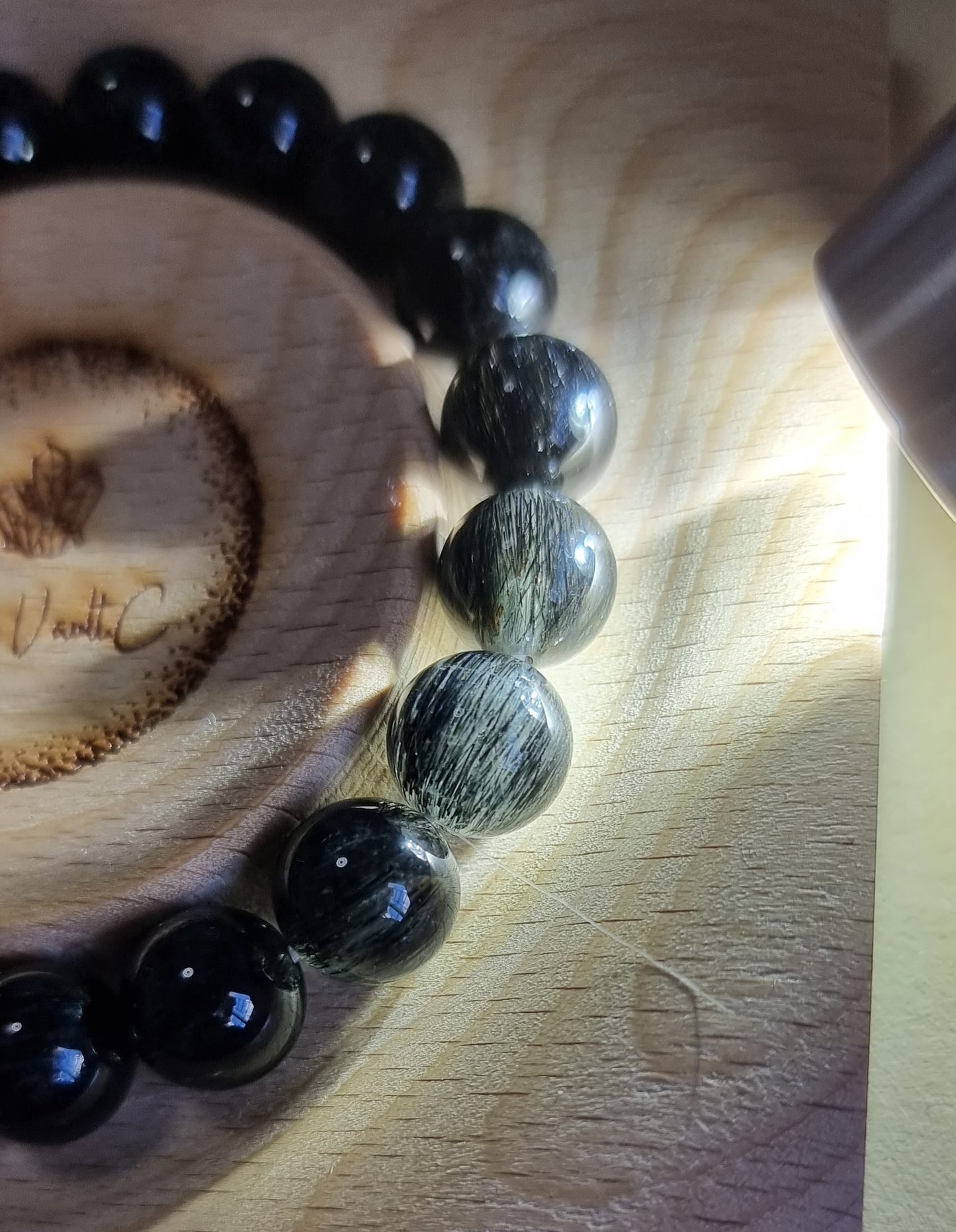 Black Rutilated Quartz Full Straight Inclusion 10mm (Top Premium Grade) 黑发晶