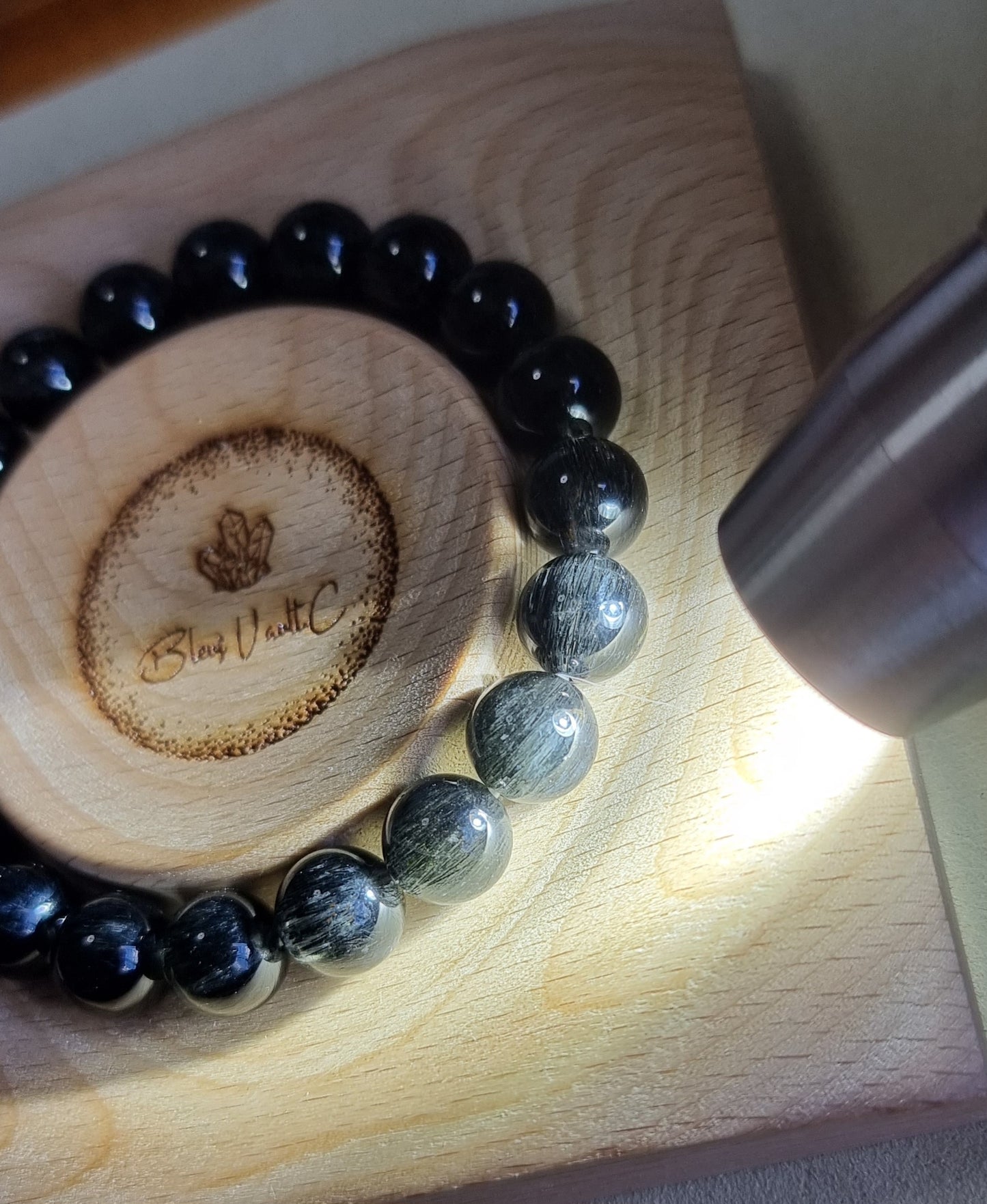 Black Rutilated Quartz Full Straight Inclusion 10mm (Top Premium Grade) 黑发晶