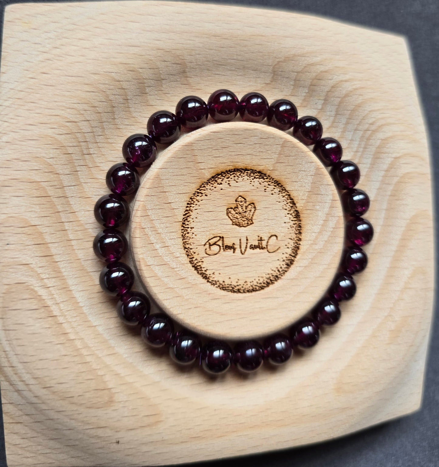 Garnet Purple 7.5mm (Premium Grade) 紫牙乌石榴石