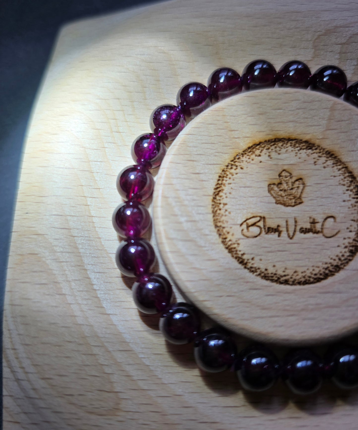 Garnet Purple 7.5mm (Premium Grade) 紫牙乌石榴石