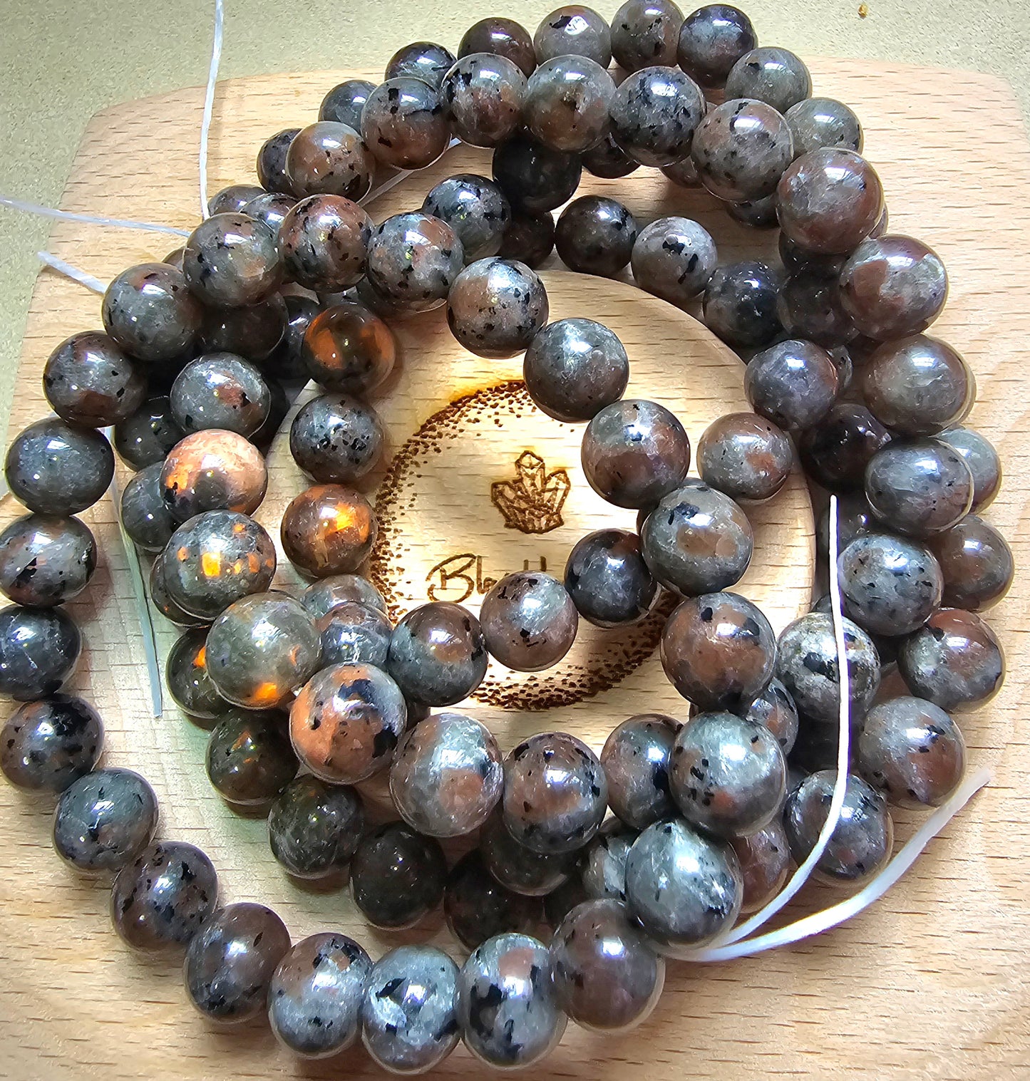 Yooperlite/Syenite Rock 8.5mm 火焰石