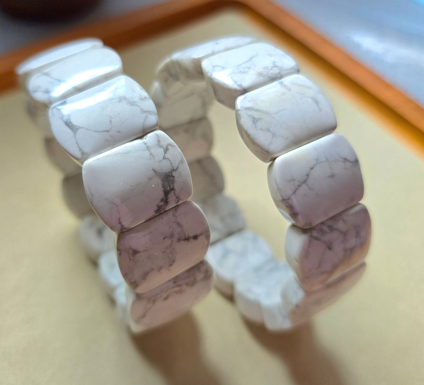 Howlite (Premium Grade) 白纹石
